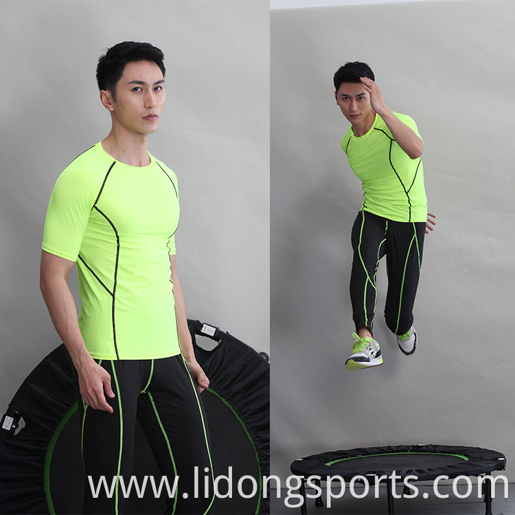 2021 The latest style athletic apparel manufacturers new design fitness athletic wear for men